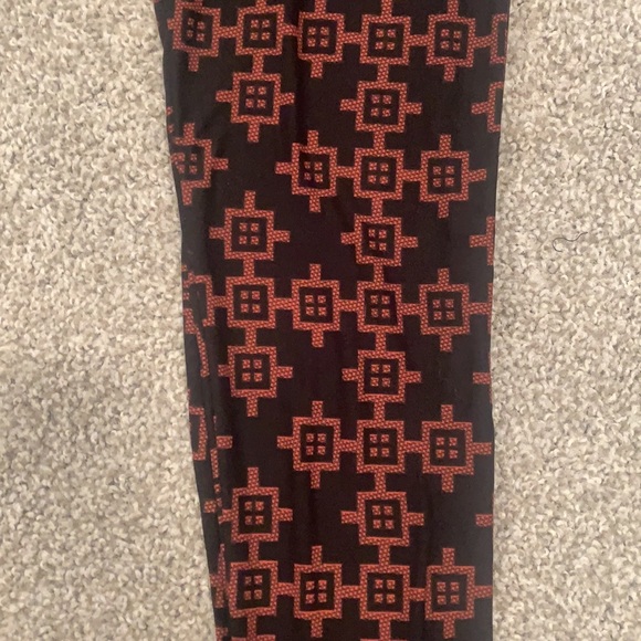 LuLaRoe OS leggings - Picture 2 of 2